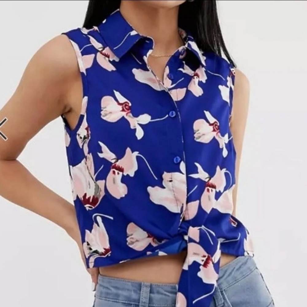 Brave Soul tie front Sleeveless Top in Floral print Royal Blue Sz: 10
